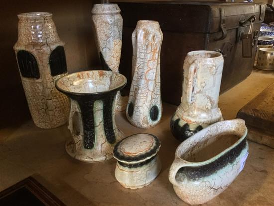 6 Alienware vases & 1 pot(-)